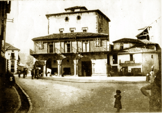 Casa-torre de los V&eacute;lez-Cachup&iacute;n